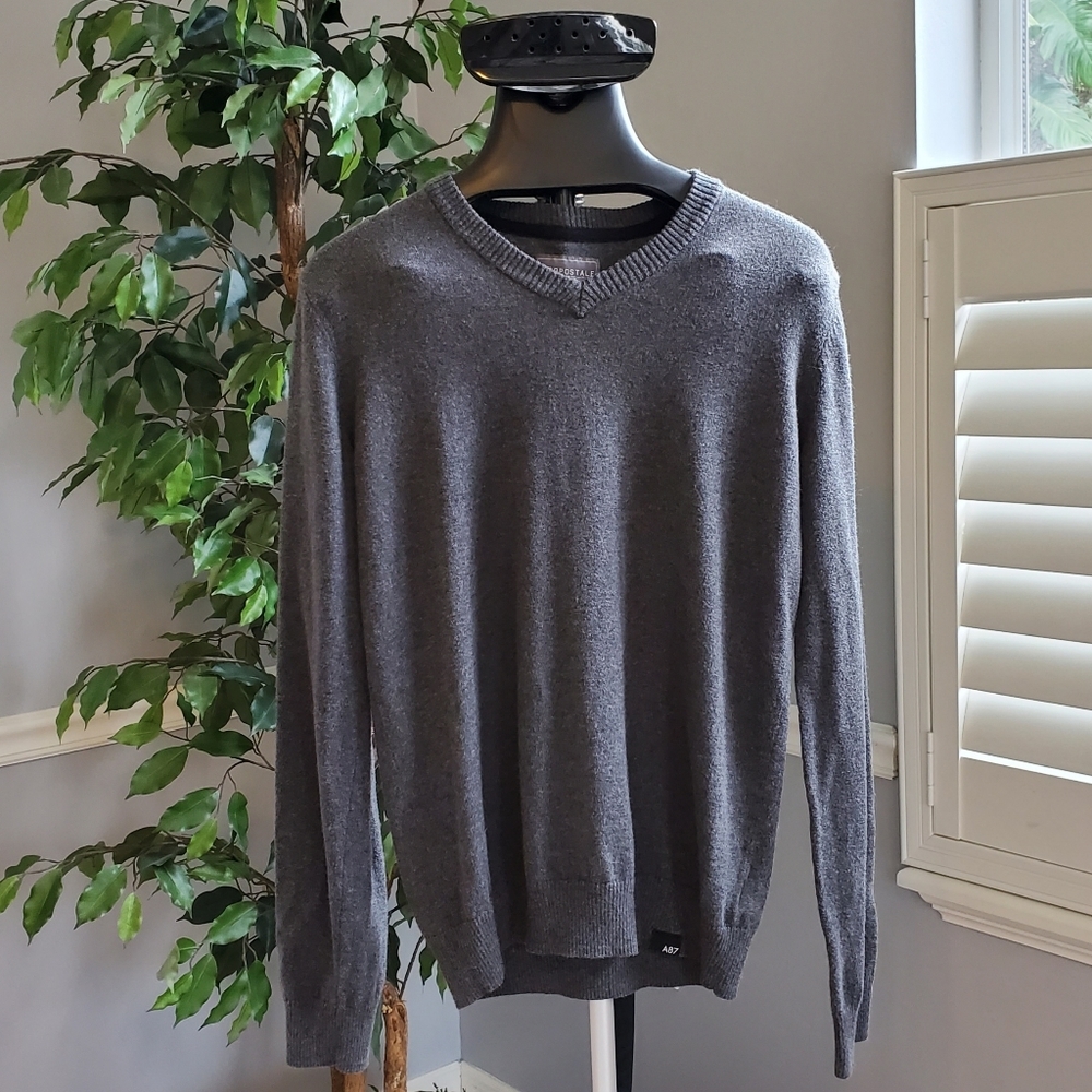 Mens (M) Aeropostale V-Neck Sweater